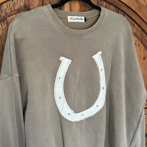 Free People The Laundry Room Horseshoe Jumper Pullover Sweater Rhinestones - Picture 9 of 12